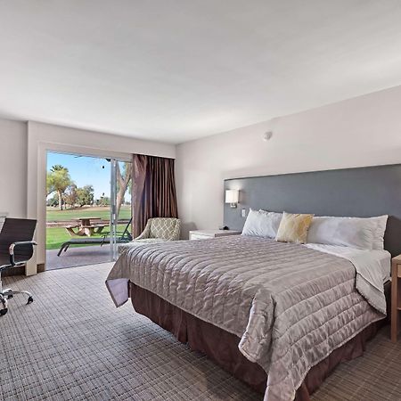 Ramada By Wyndham Holtville Exterior foto